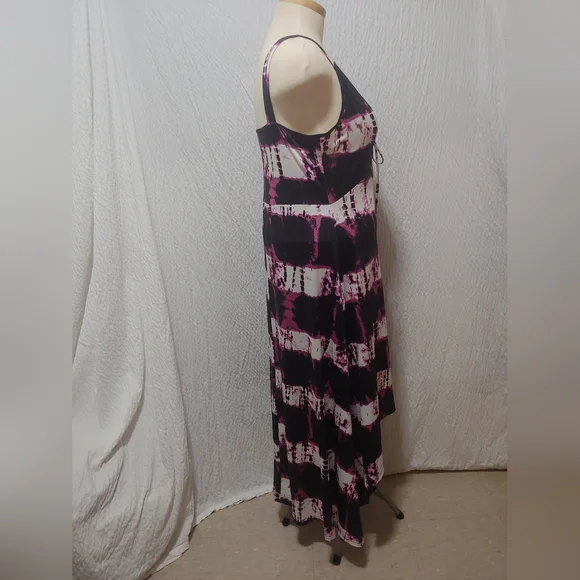 🛍️3/$10🛍️ Black and Pink Tiered Asymmetrical Sundress L - Picture 2 of 6